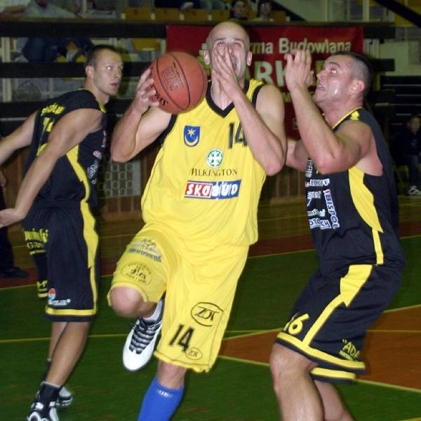 Krzysztof Zych był w minionym sezonie silnym punktem pierwszoligowej drużyny koszykarzy Siarki Tarnobrzeg.
