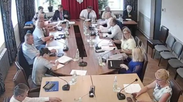 Radni Grabowa nad Pilicą podczas XVI sesji Rady Gminy.