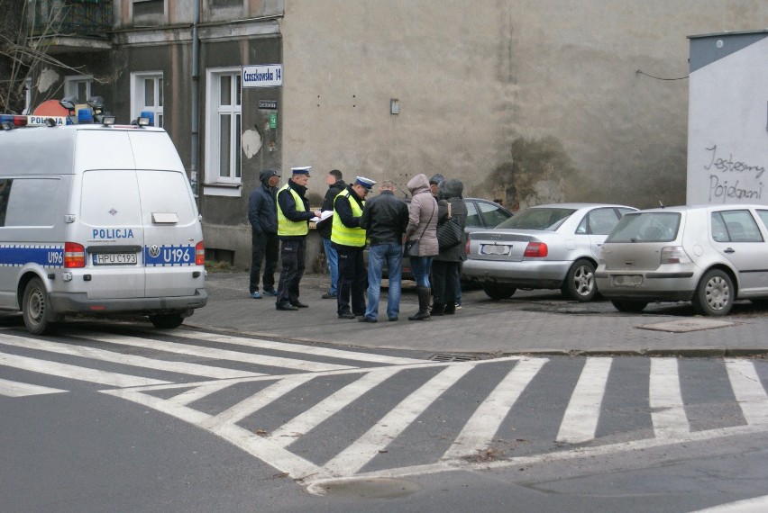 Kaliscy policjanci uczestniczyli w kolizji drogowej [FOTO]