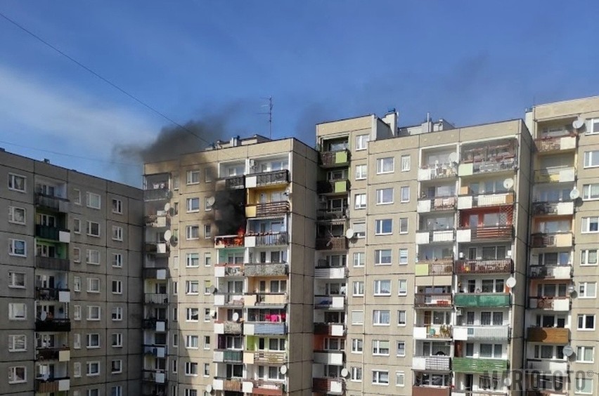 Pożar w bloku przy osiedlu Zawiszaków na osiedlu AK w Opolu.
