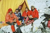 43 lata temu Polacy po raz pierwszy na świecie zimą stanęli na Mount Evereście. Jak to wydarzenie wspomina Walenty Fiut? 