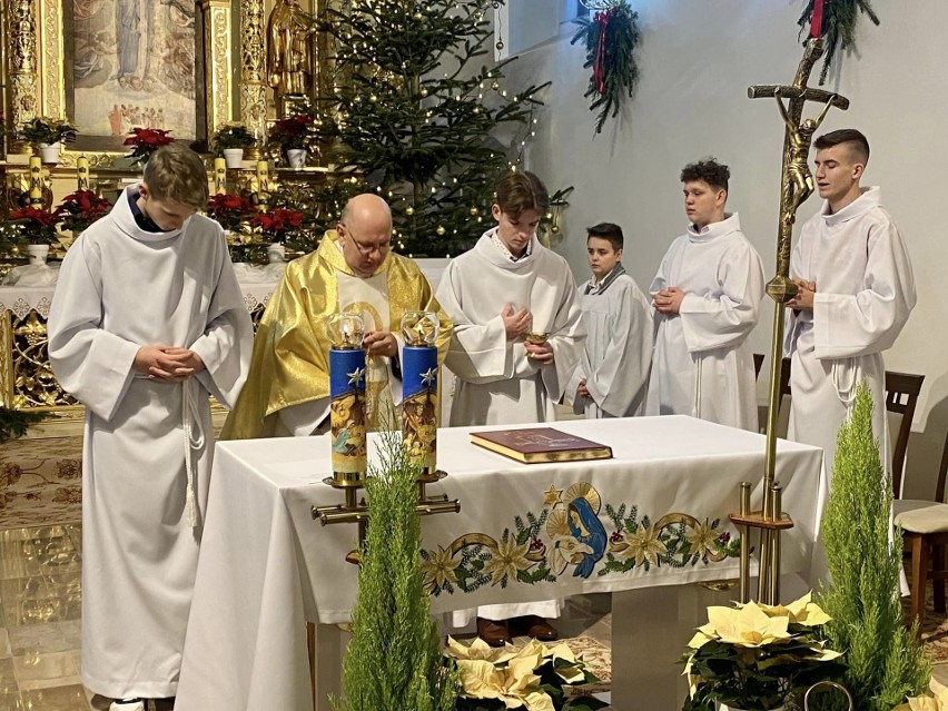 Podczas pasterki w Solcu nad Wisłą kościół był pełen...