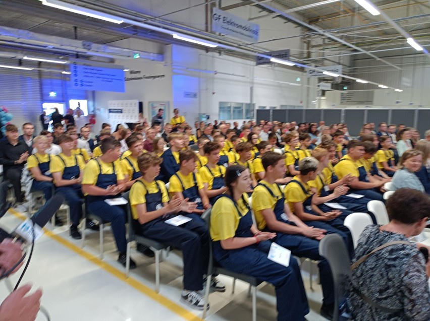 Volkswagen Poznań patronuje klasie o specjalności technik...