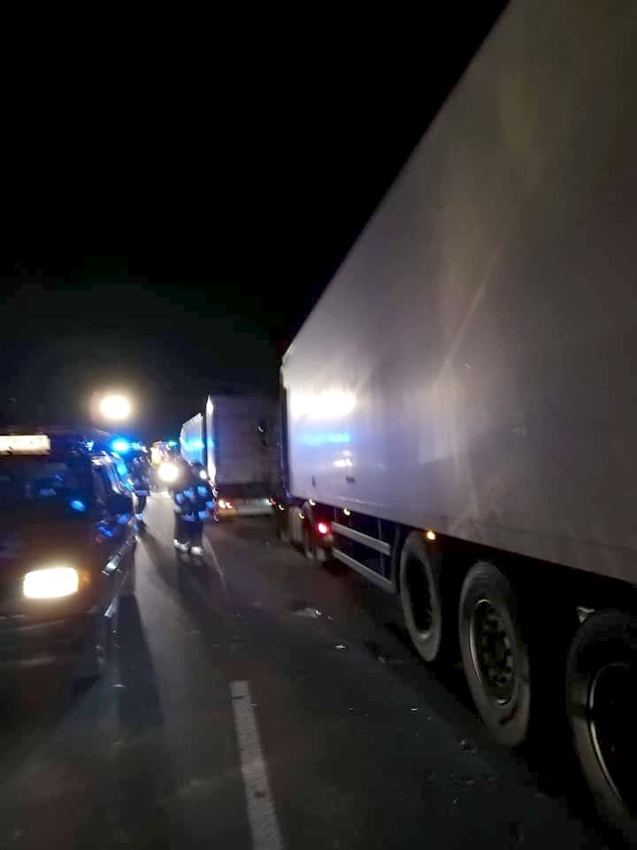 Wypadek na drodze Wrocław – Świdnica [ZDJĘCIA]