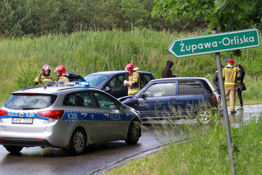 Wypadek w Żupawie. Na miejscu służby ratownicze (ZDJĘCIA)