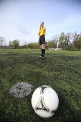 Roczne dyskwalifikacje i zamknięty stadion po pobiciu sędziego po meczu w Sosnowcu