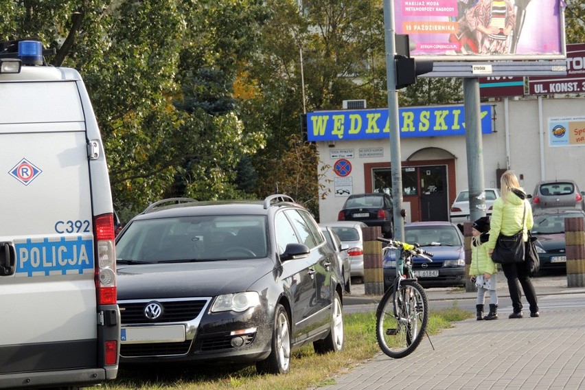 Toruń. Wypadek na skrzyżowaniu Szosy Lubickiej i Jamontta [ZDJĘCIA]