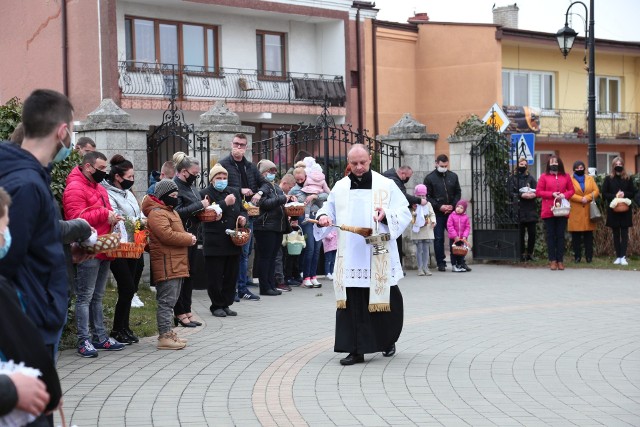 W Wielką Sobotę, 3 kwietnia, w kościele pod wezwaniem Jakuba Apostoła w Szczaworyżu miało miejsce tradycyjne święcenie pokarmów. >>>Więcej na kolejnych slajdach