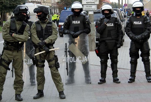 Mecz w Gorzowie będą zabezpieczać policjanci m.in. z Żar, Żagania, Wschowy, Zielonej Góry oraz Krosna Odrzańskiego.
