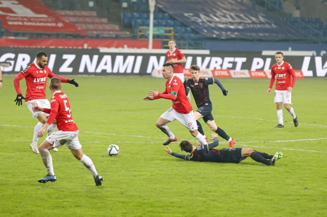 Wisła Kraków - Pogoń LIVE! Mają coś do udowodnienia