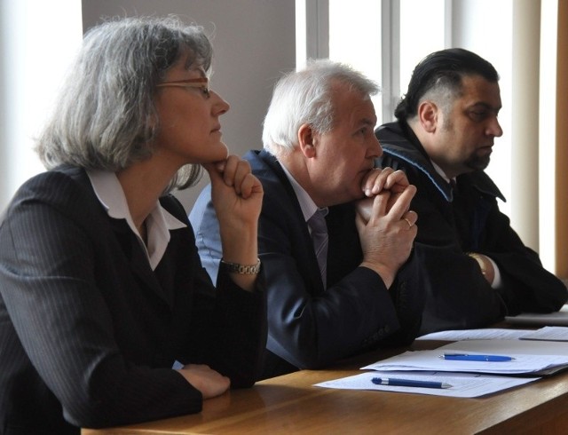 Dorota Koncewicz, pierwsza z lewej, w listopadzie przegrała wybory na burmistrza Niemodlina trzema głosami.