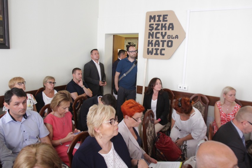 Mieszkańcy krytykują raport o stanie Katowic za 2018 rok