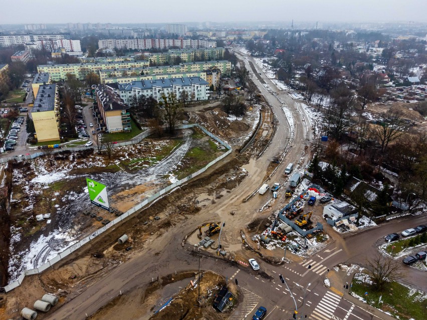 Budowa węzła intermodalnego z widokiem na część os....