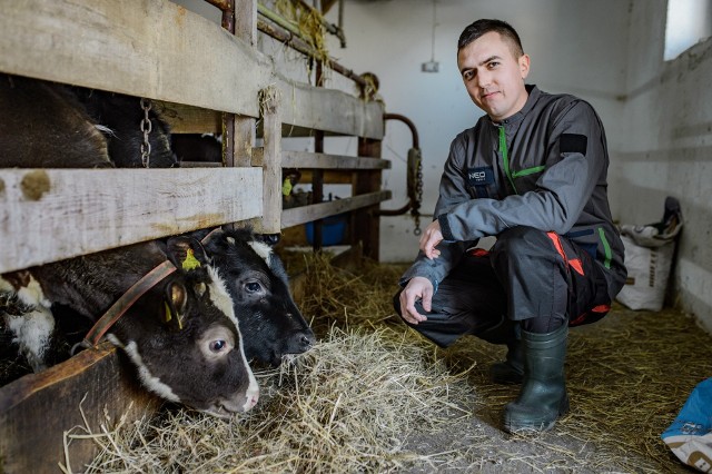 Jednym z rolników, którego poznaliśmy w odcinku 0 programu Rolnik szuka żony 8, był Emil. Czy znajdzie się wśród uczestników? Śledzicie losy poprzednich bohaterów?