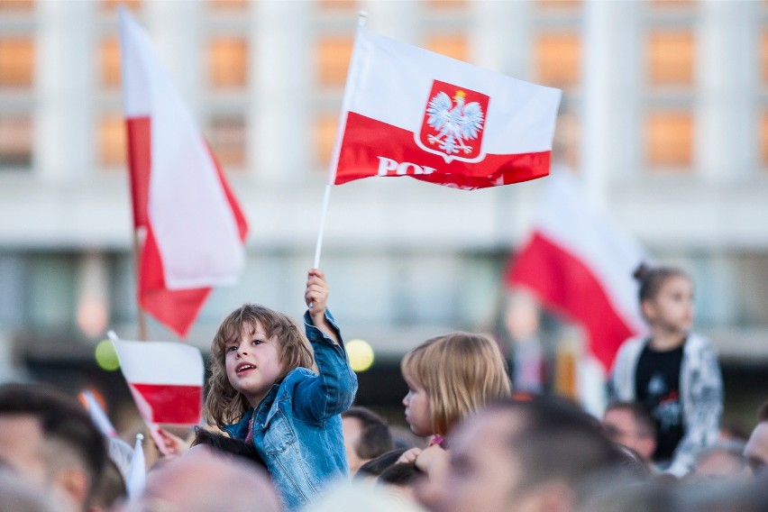 Polska jako jedyny kraj w Europie ma dwie oficjalne flagi...