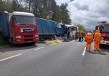 Wypadek autobusu na Słowacji. W wyniku zderzenia z ciężarówką co najmniej jedna osoba nie żyje, a kilkadziesiąt jest rannych