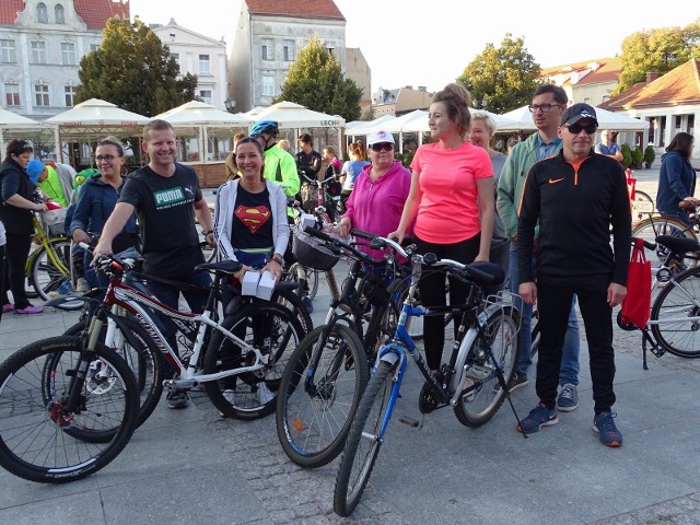 Uczestnicy rajdu rowerowego w Chełmnie  wystartowali  z Rynku i  przejechali  ulicami Grudziądzką, Dworcową, Młyńską, Polną, Łunawską, Dworcową, Świętojerską, al. 3. Maja, Wodną, 22 Stycznia, Hallera na Rynek.