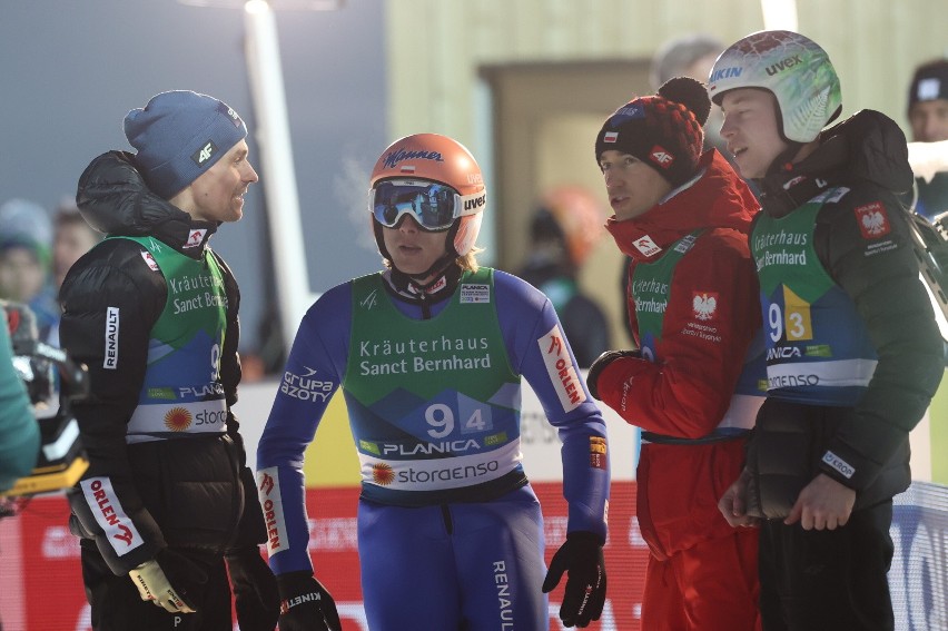 Polacy Piotr Żyła, Dawid Kubacki, Kamil Stoch i Aleksander...