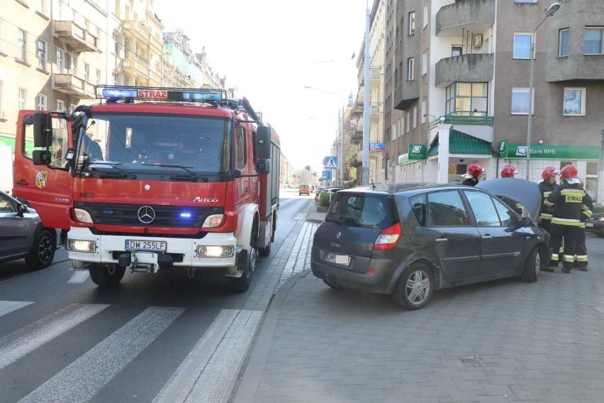 Wypadek na Sienkiewicza. Kobieta nie zauważyła tramwaju