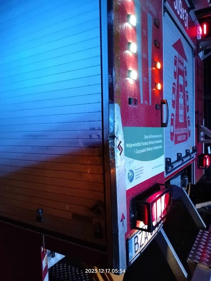 Wóz strażacki OSP Rutki Kossaki - uszkodzony po wypadku