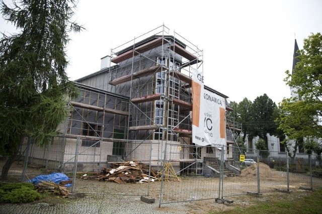 Modernizacja  Domu Ludowego ruszyła w czerwcu tego roku.