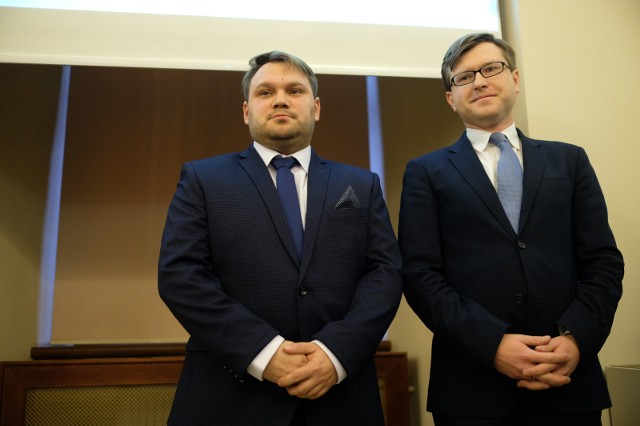 Radny Tomasz Stachowiak (z lewej) jest współorganizatorem wydarzenia.