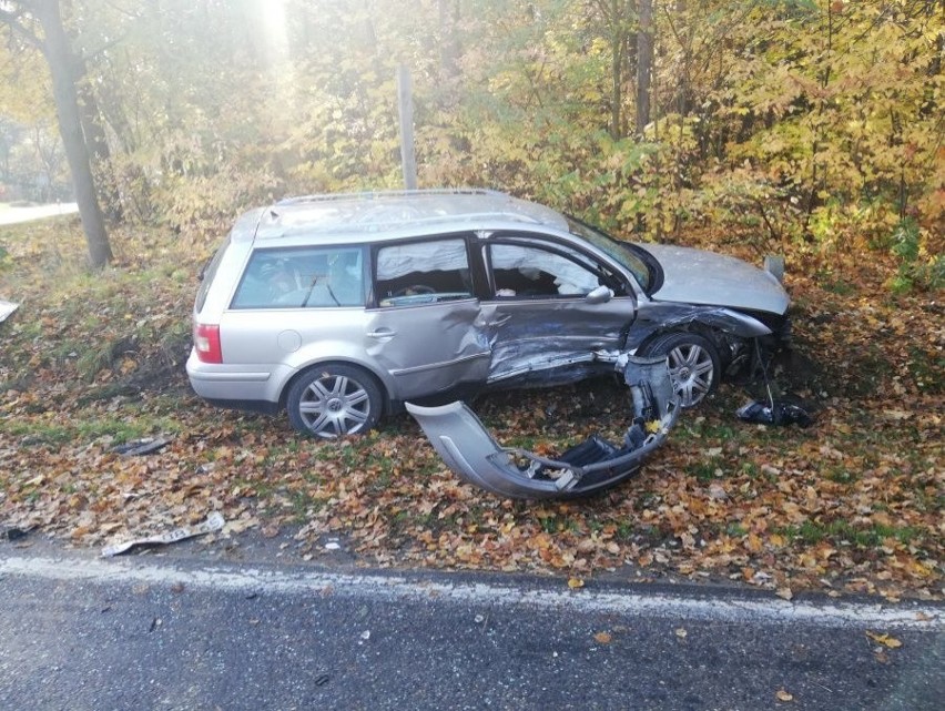 Wypadek miał miejsce w poniedziałek na DK nr 77 w Kopkach...