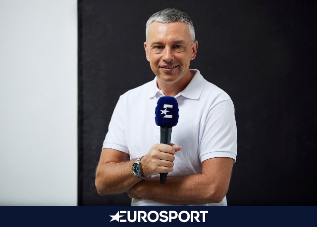 Tomasz Sikora ma 46 lat, po zakończeniu kariery zawodniczej podjął pracę trenerską, współprowadził reprezentację Polski. Obecnie jest komentatorem Eurosportu.