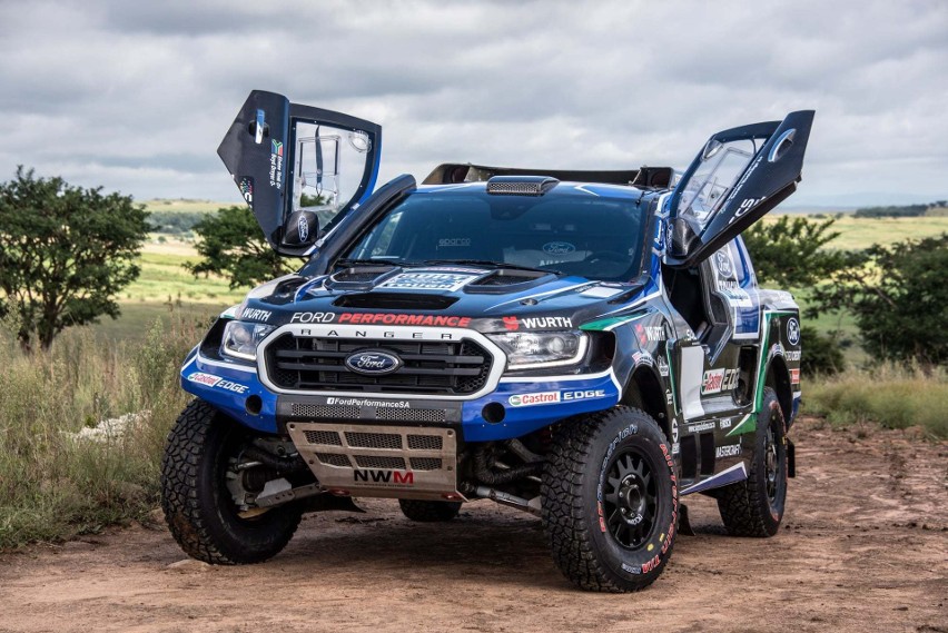 Ford Castrol Cross Country Team przedstawił całkowicie...