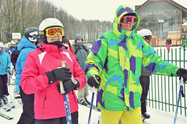 Sezon na górze Kamieńsk. Narciarze i snowboardziści nareszcie mogą szusować na wszystkich trasach góry Kamieńsk