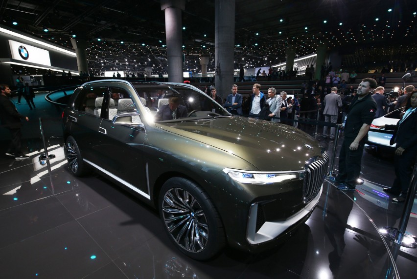 BMW X7 iPerformance Concept...