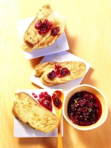 Spróbuj  francuskich tostów  z sosem z cranberries