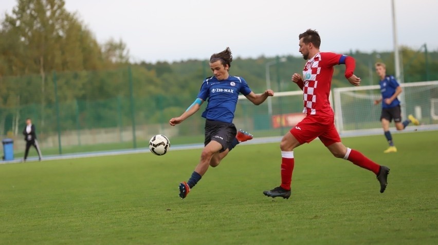 Mateusz Zawadzki z Moravii Anna-Bud Morawica został piłkarzem 20 kolejki Hummel 4 Ligi. Dwóch piłkarzy Staru w Jedenastce Kolejki