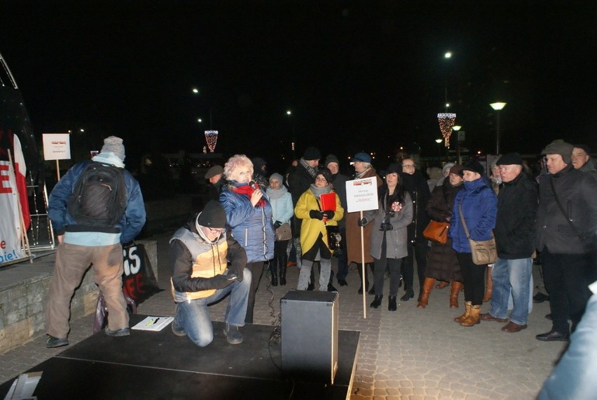 Protest mieszkańców Dąbrowy Górniczej i Zagłębia przeciwko...