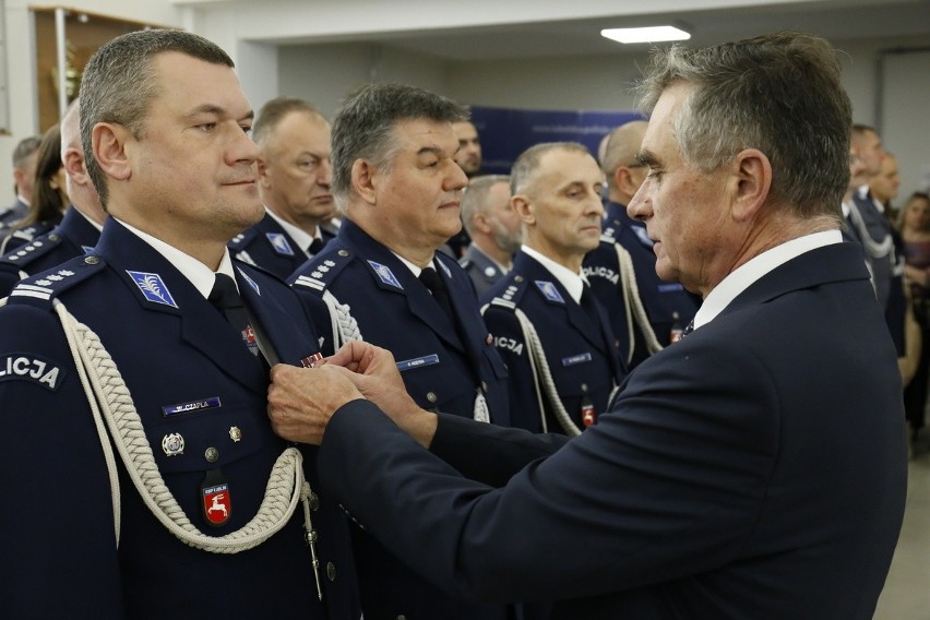 Nowi funkcjonariusze w szeregach lubelskiej policji. Ślubowanie złożyło 78 mundurowych