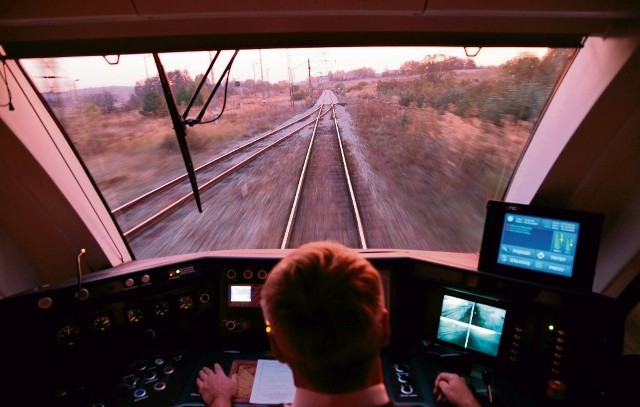 Szlak do Kowna przetarł w piątek szynobus z podlaskimi samorządowcami. Oby kurtuazyjna wizyta na otwarcie litewskiego odcinka Rail Baltiki była zwiastunem rewitalizacji linii Białystok-Sokółka-Augustów-Suwałki