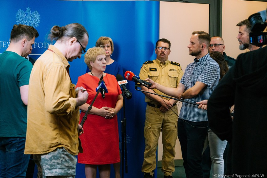 W konferencji "Bezpieczne Wakacje" wziął udział wojewoda...