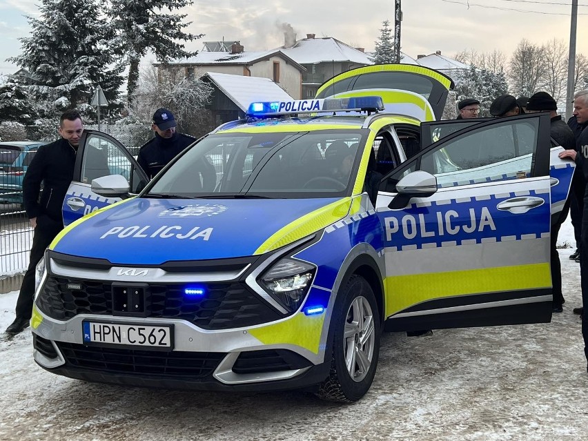 Policjanci z Lipnicy otrzymali nowy radiowóz.