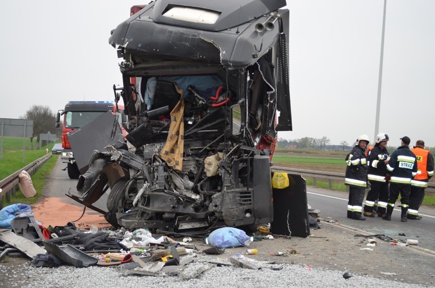 Wypadek na krzyżówce koło Radwanic