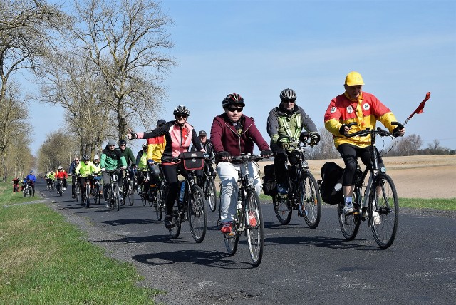 W minioną sobotę Oddział PTTK w Kruszwicy zaprosił rowerzystów do zwiedzenia Skulska. Kolejna wyprawa już w najbliższa sobotę. W programie pobyt w rezerwatach archeologicznych