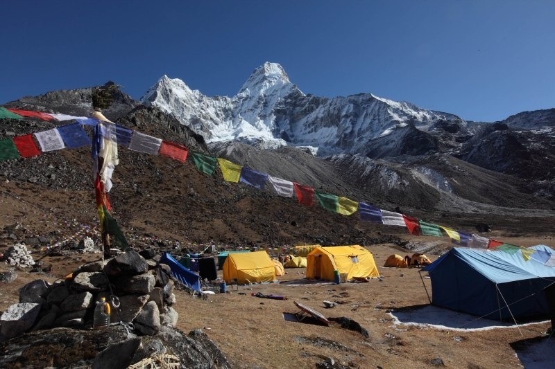 Glówna baza byla polozona na wysokości 4400 m.