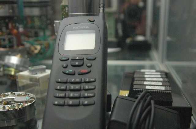 Jeden z pierwszych modeli telefonów komórkowych Nokia