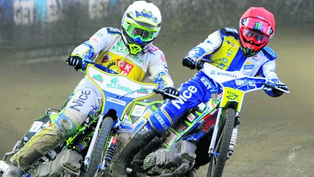 Antonio Lindbaeck (GKM Grudziądz) i Chris Holder (Get Well). Czy ich rywalizacja w ostatnim meczu rundy zasadniczej będzie kluczowa?