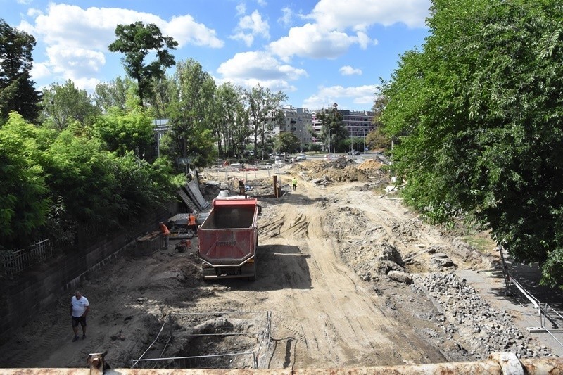 Hubska i Pułaskiego rozkopane. Remont do października [ZDJĘCIA]