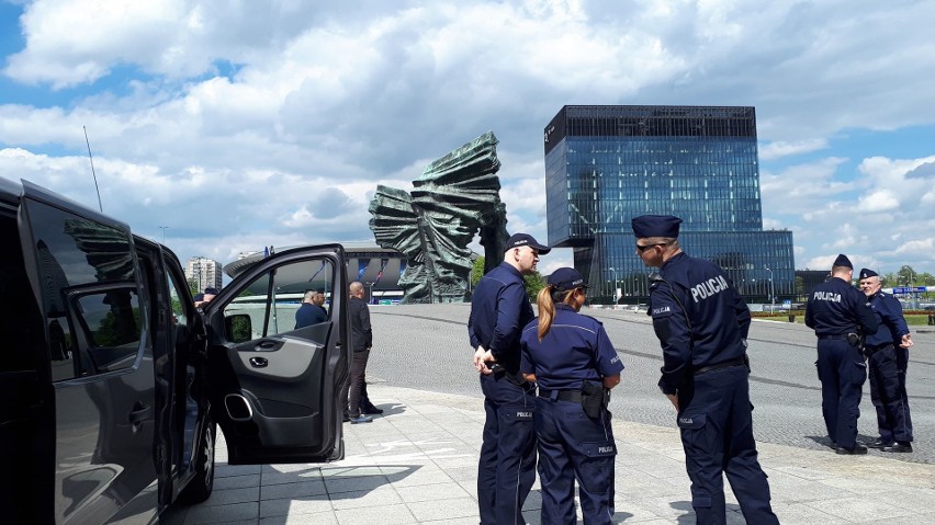 Narodowcy przejdą w sobotę ulicami Katowic. Marsz Powstańców Śląskich: Uwaga na utrudnienia TRASA MARSZU