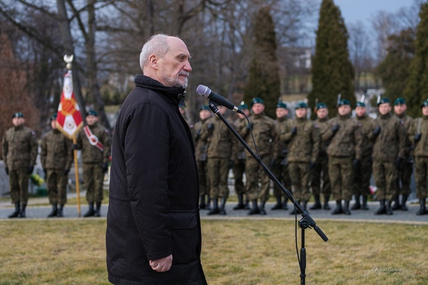 Tarnów. Antoni Macierewicz na obchodach upamiętniających Żołnierzy Wyklętych [ZDJĘCIA]