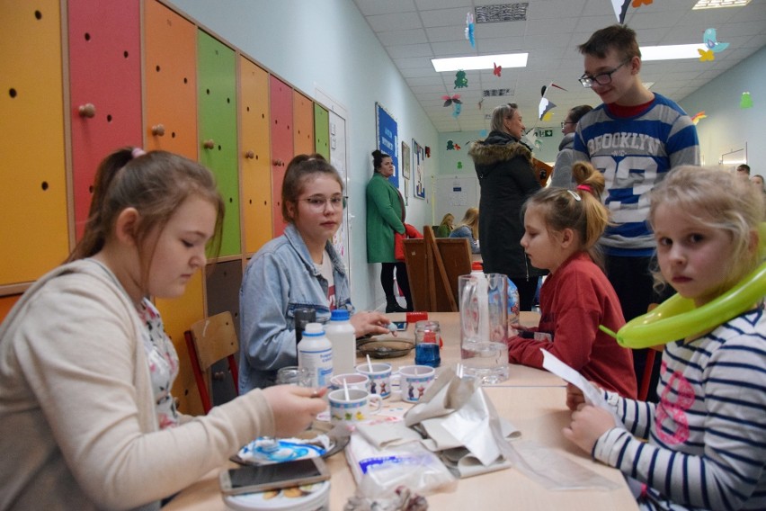 Publiczna Szkoła Podstawowa w Kamnicy zorganizowała „Dzień...