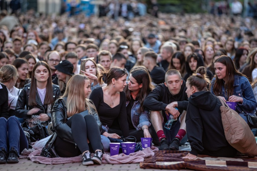 Juwenalia UEK 2023. Noc Filmowa na Uniwersytecie Ekonomicznym przyciągnęła tłumy studentów