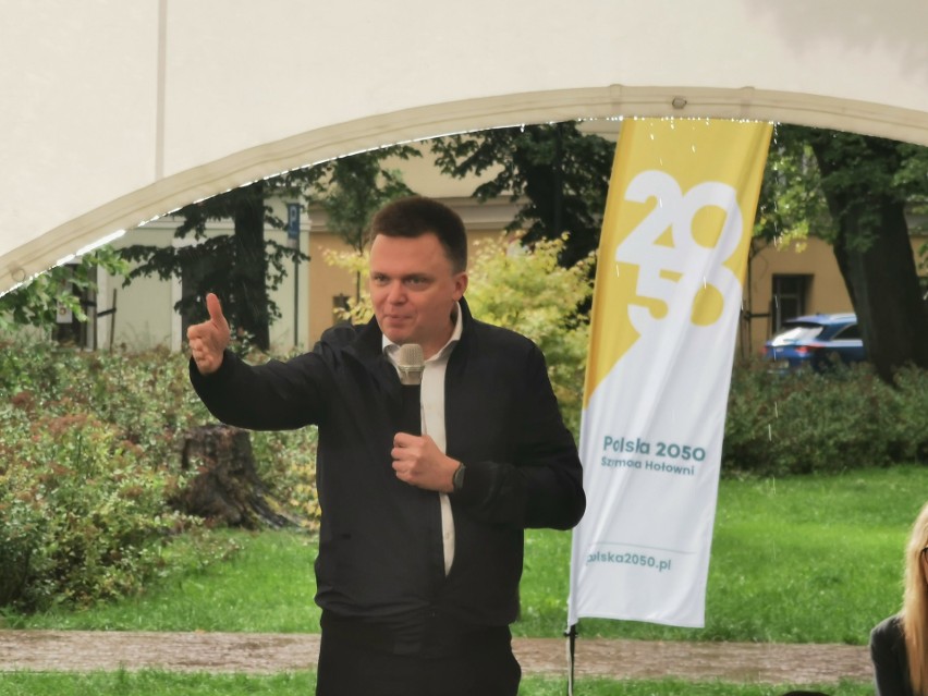 Szymon Hołownia spotkał się z mieszkańcami w Słupsku