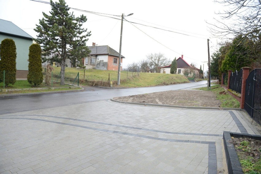 Kolejne drogi w gminie Zawichost po remoncie. Wiemy co zostało zrobione. Zobacz zdjęcia